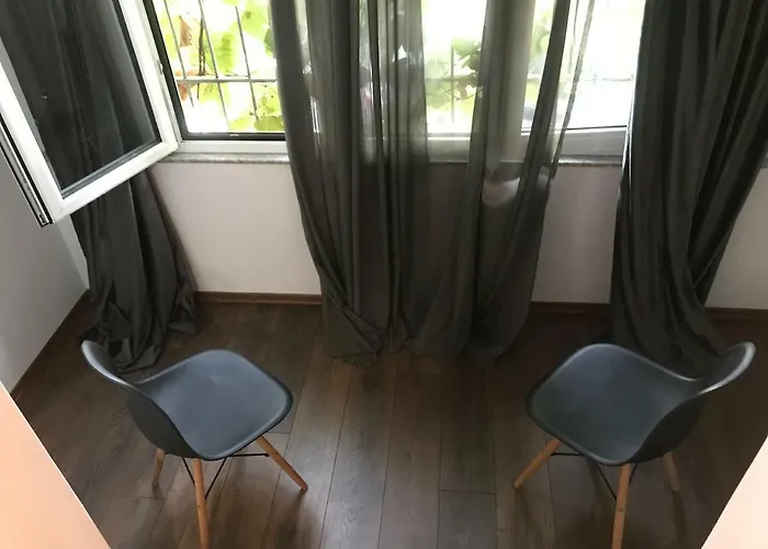 Nikki 2 Tirana